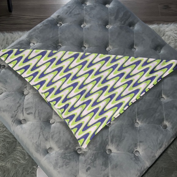 Scarf top - Picture 2 of 3